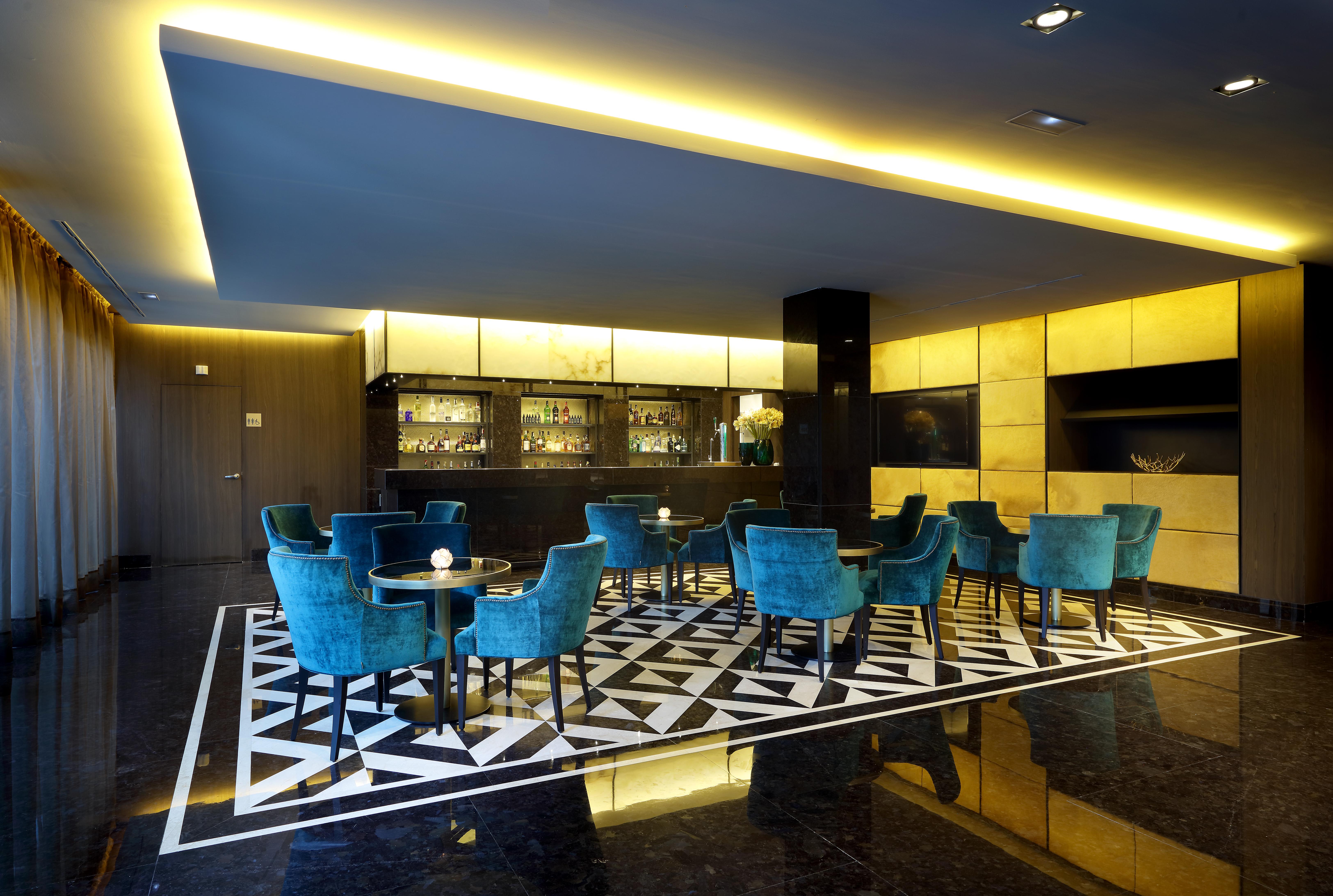 فندق يوروستارز واشنجتون إيرفينج غرناطة المظهر الخارجي الصورة The bar at the 1001 lounge