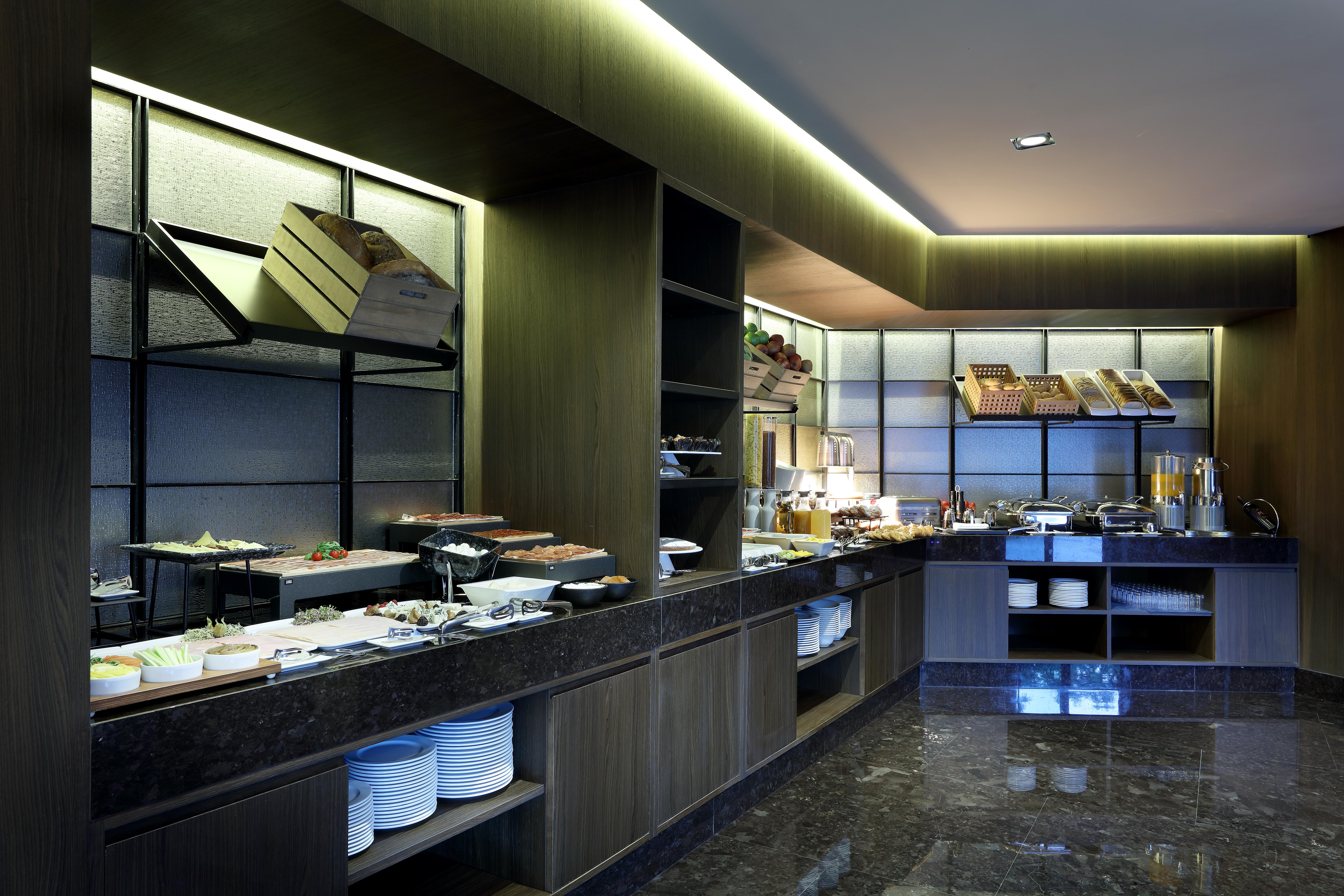 فندق يوروستارز واشنجتون إيرفينج غرناطة المظهر الخارجي الصورة The buffet at the lounge