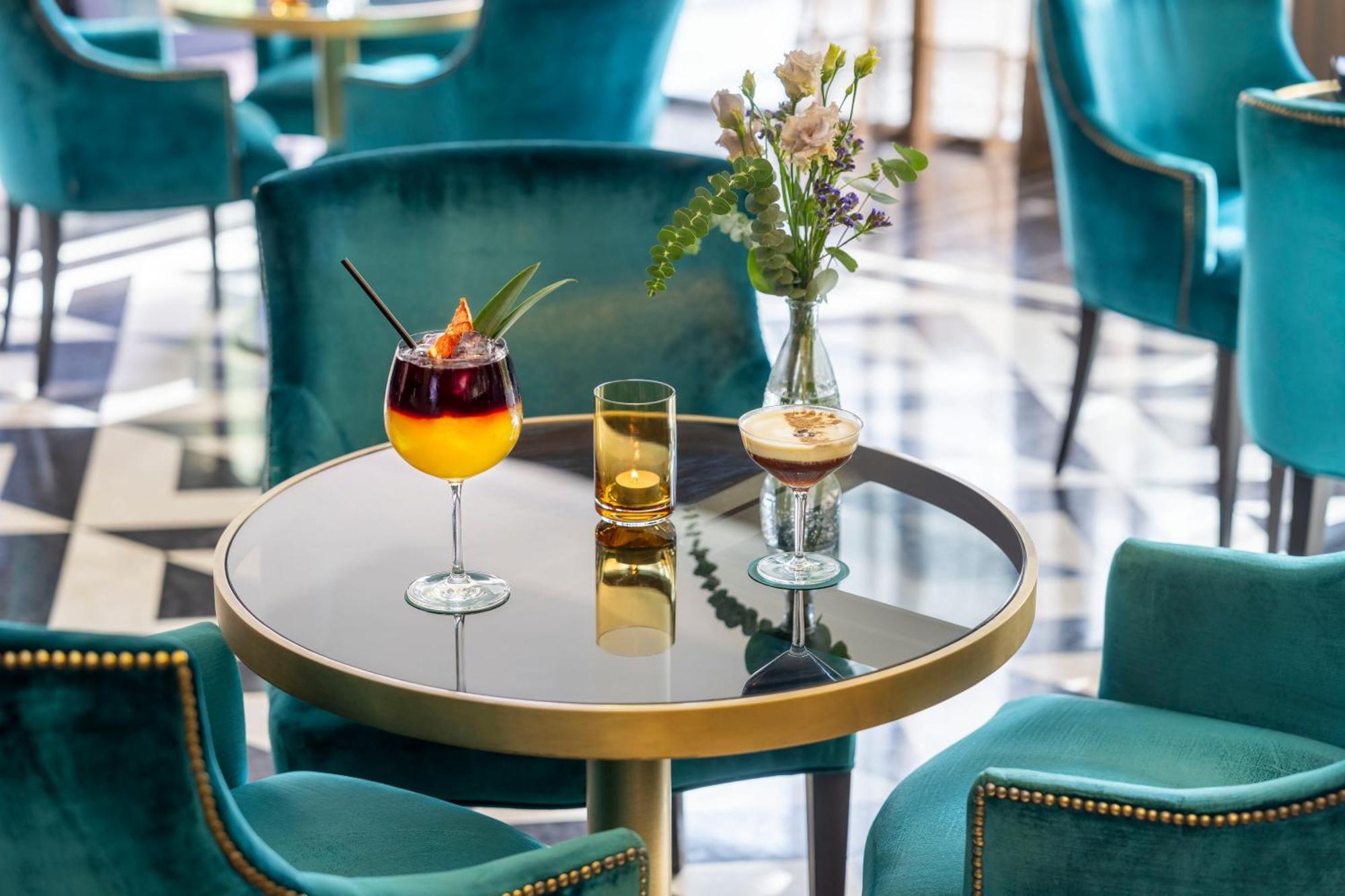 فندق يوروستارز واشنجتون إيرفينج غرناطة المظهر الخارجي الصورة The Lounge at London Heathrow Airport